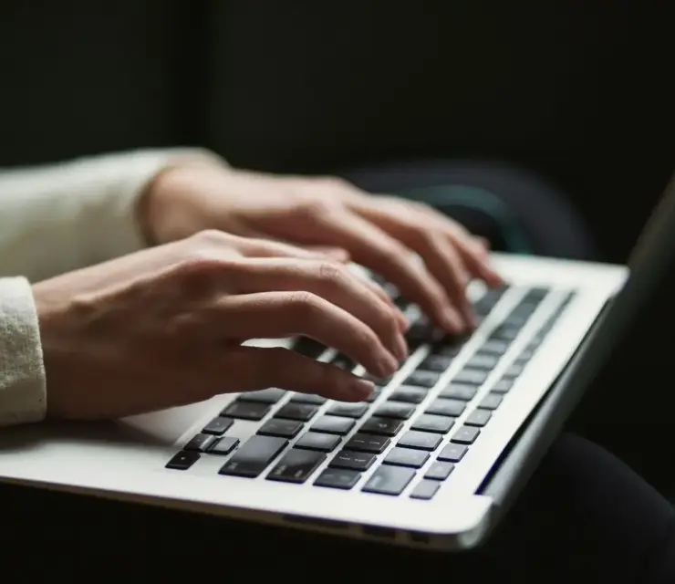 I will write SEO articles and blog posts within 24 hours